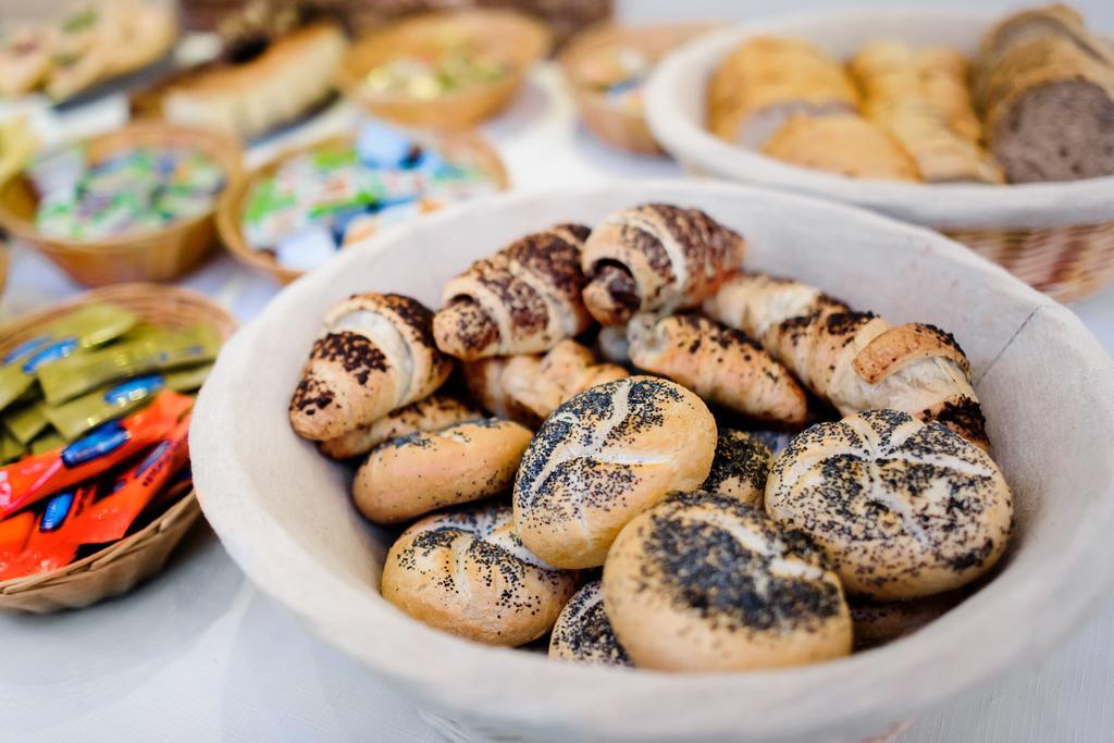 فندق Trzy Korony Głogów Małopolski المظهر الخارجي الصورة
